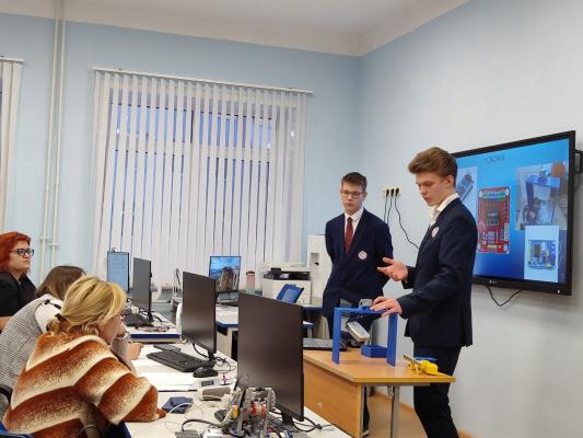 photo2025-12-2310-37-44