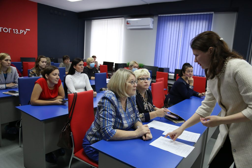 В Киргизии прошли мастер-классы по русскому языку для учителей - Российская газета