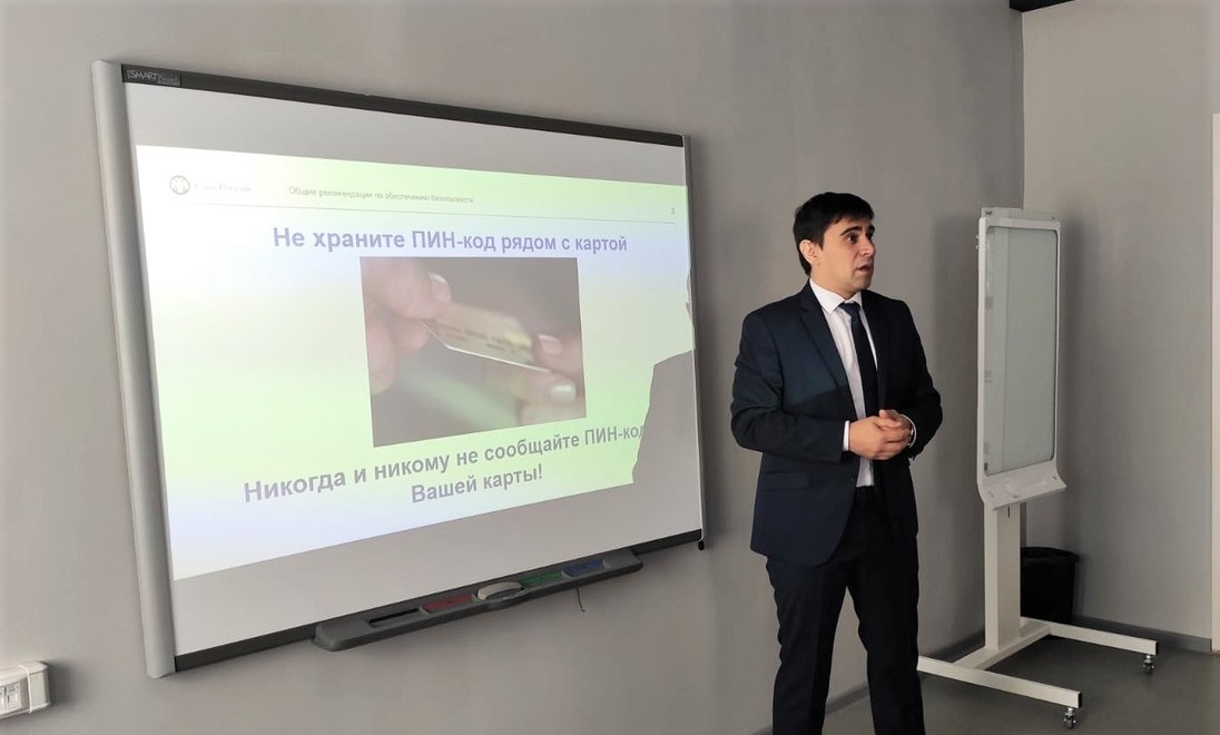 см tD5K64v379c 1